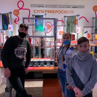 Юні економісти відвідали Перший державний «Музей науки» МАН України