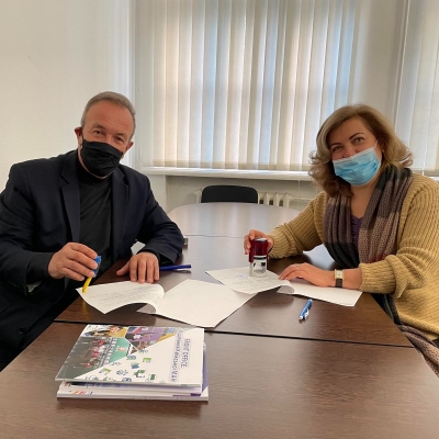 Угода про співпрацю між Київською МАН та Державним архівом міста Києва
