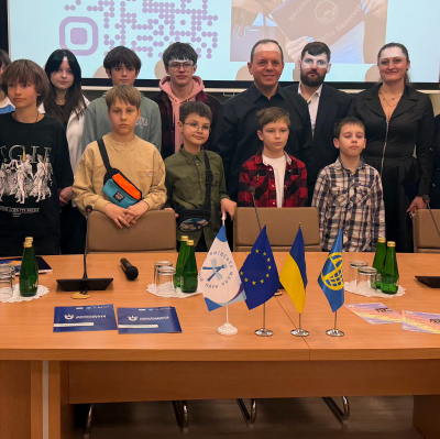 Конференція «Розбудова миру, ШІ та освіта: майбутнє для Заходу та України»