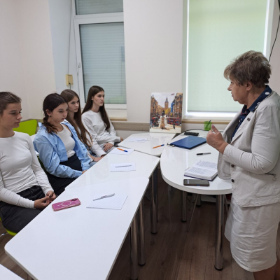 Зустрічі з юними дослідниками столиці