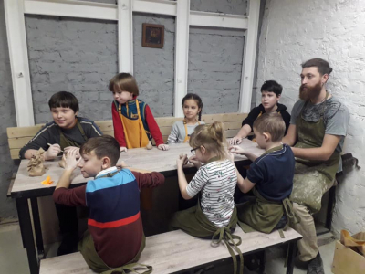 Маленькі науковці в творчій майстерні "Яр"