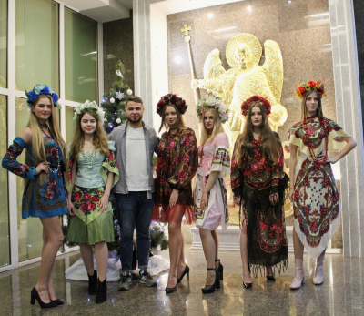 МАНівська родинна Різдвяна Феєрія