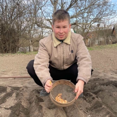 Сад Перемоги Київської МАН. Іван Семенюк