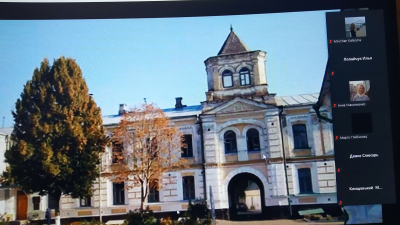 Перший онлайн практикум Київської МАН у Національній історичній бібліотеці України