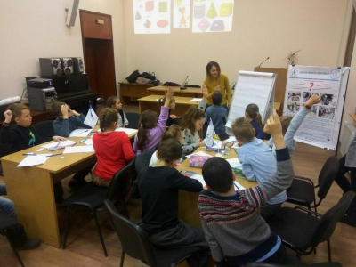 Подорож юних науковців лабіринтами логіки