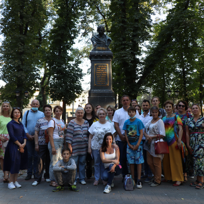 Серпнева МАНдрівка відділення історії до Ніжина